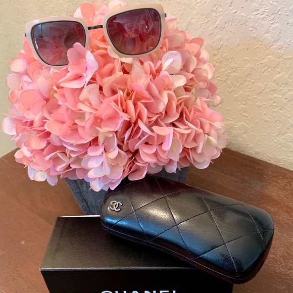 CHANEL Accessories - AUTHENTIC CHANEL CH4203 C459S6 Silver Gray Sun